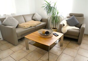 Living area - Vacation cottage vacation apartment Wörrstadt town center 3 bedrooms (Wörrstadt)