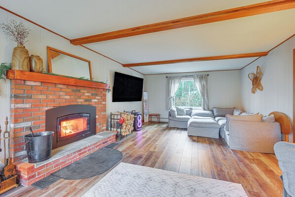 House (6 Bedrooms) | Interior - Bromley Mtn Outdoor Hub! Family Gem w/ Game Room (Peru)