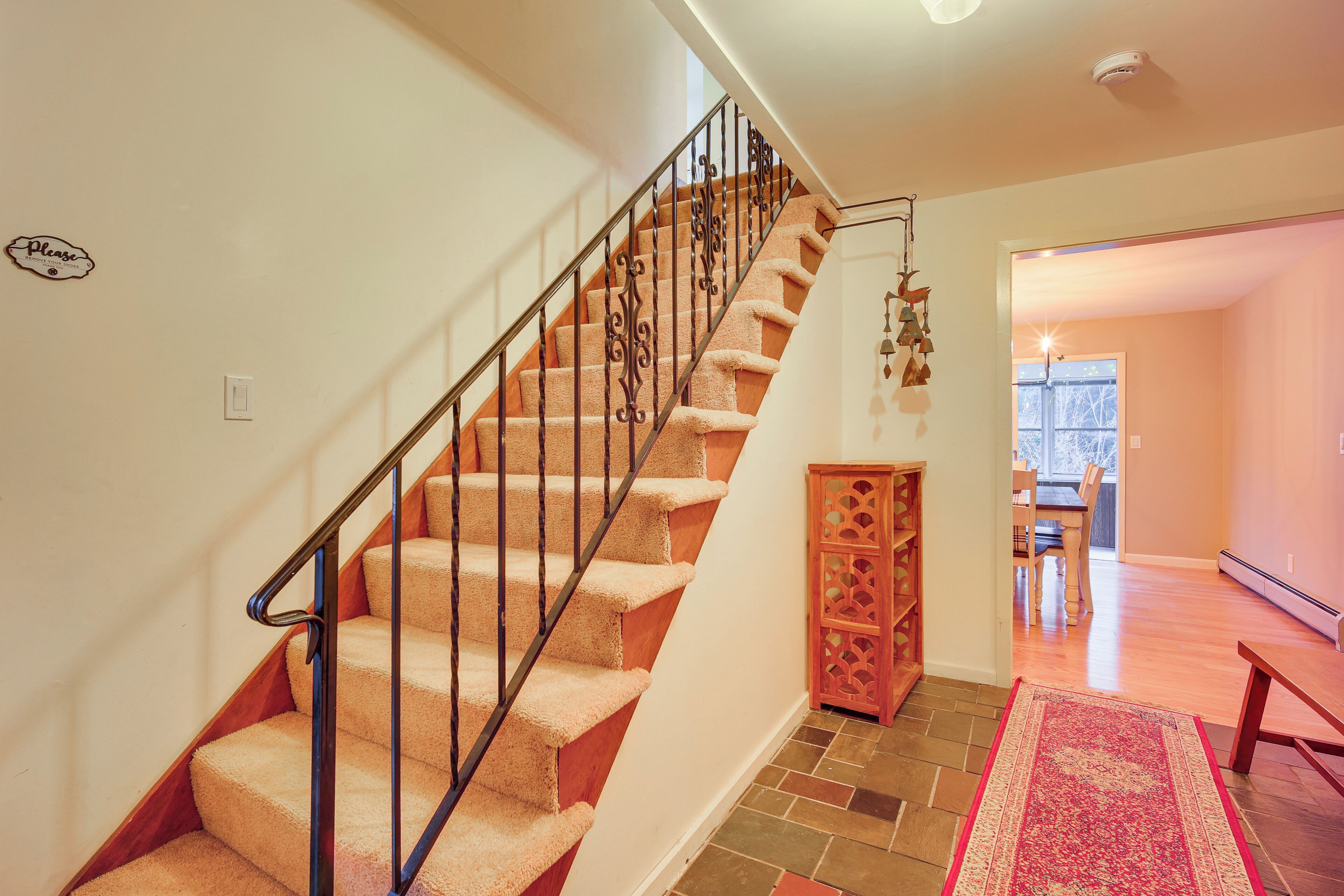 House (6 Bedrooms) | Interior