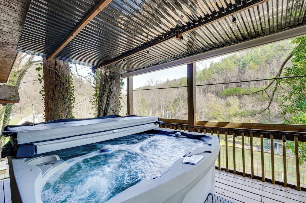 Hot Tub, Trails, Views! Little River Retreat - Tremont, TN