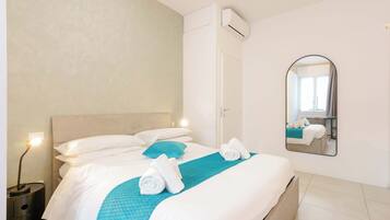 In-room safe, iron/ironing board, free WiFi