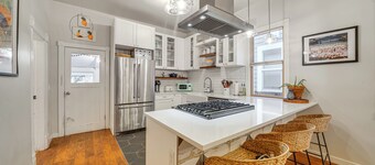 Heart of Seattle: Pet-friendly Bungalow w/ Yard!