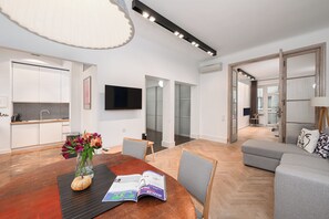 Iron/ironing board, free WiFi - ShortStayPoland Aleje Jerozolimskie B191 (Warsaw)