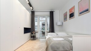 Iron/ironing board, free WiFi - ShortStayPoland Aleje Jerozolimskie B191 (Warsaw)