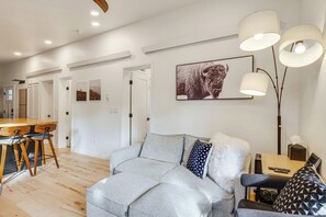 Interior - Brand New Scandinavian Cabin 5 Mi to Main St Breck (Breckenridge)
