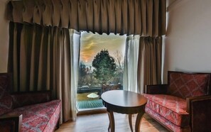 Deluxe Double Room, Garden View | Garden view - Hotel Metropolis (Srinagar)