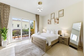 2 bedrooms, in-room safe, iron/ironing board, free WiFi - Serene 2BR Villa, Minutes Drive to Miracle Garden and Dubai Butterfly Garden (Dubai)