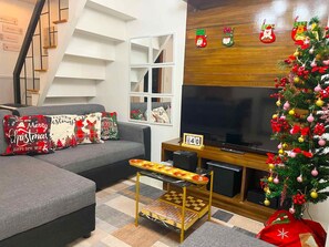 Living area - Cozy Balai Sais Staycation • Near Cafes & Viewpoints (Binangonan)