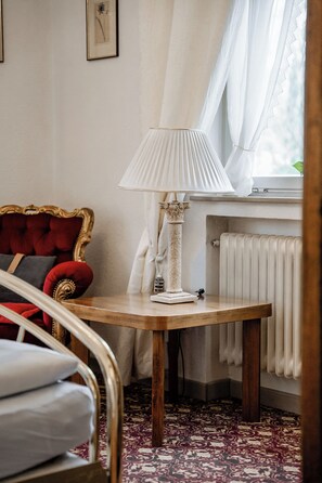 Ropa de cama de alta calidad, cuna de viaje, wifi gratis y ropa de cama 