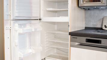 Standard-Apartment, Balkon, Parkblick | Eigene Küche