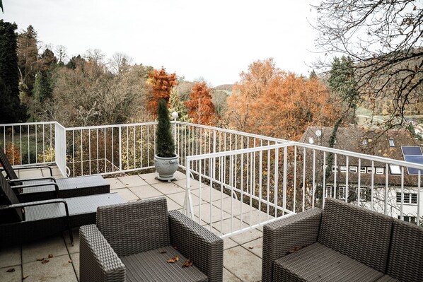 LILIEN | Balcony view - Villa Hedwig - Schwarzwald (Badenweiler)