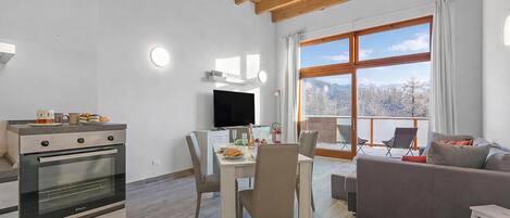 Familienapartment, Mehrere Schlafzimmer, 2 Bäder (Tana Delle Volpi) | Innenbereich