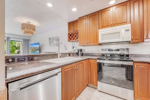 Fridge, microwave, oven, stovetop - Maui Kamaole #I-106 Ground Flr, Garden View, A/C, Great Location (Kihei)