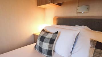3 Schlafzimmer, individuell dekoriert, individuell eingerichtet