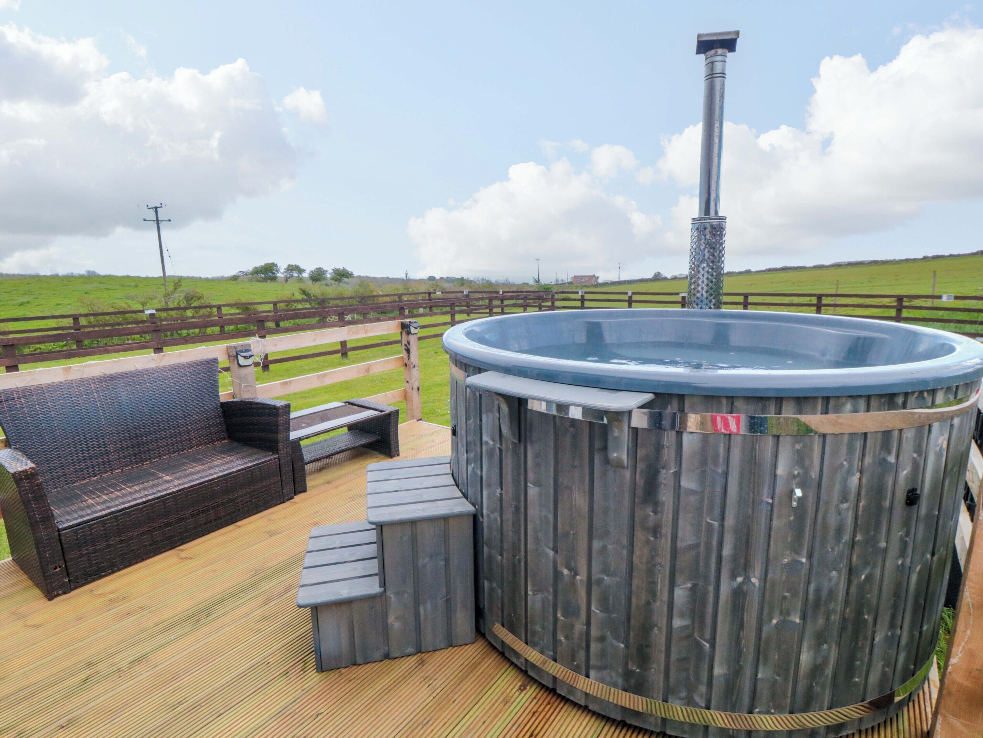 Cottage | Bồn tắm spa ngoài trời