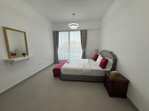 Iron/ironing board, internet, bed sheets - Stylish Furnished 1Bedroom Apartment-KHK -24 (Dubai)