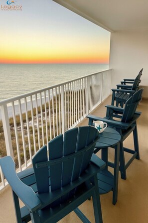 Property grounds - Beach Therapy at the Palms - No Crowds - Great Amenities! (Fort Walton Beach)