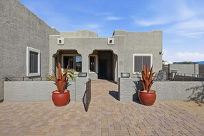 House, 4 Bedrooms | Exterior