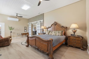 House, 4 Bedrooms | 4 bedrooms, laptop workspace, iron/ironing board, free WiFi