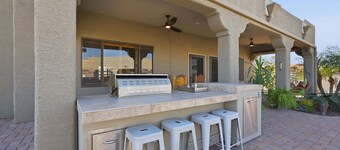 Alanamari Desert Estate, Pool, Spa, Casita 4 Bedroom Home