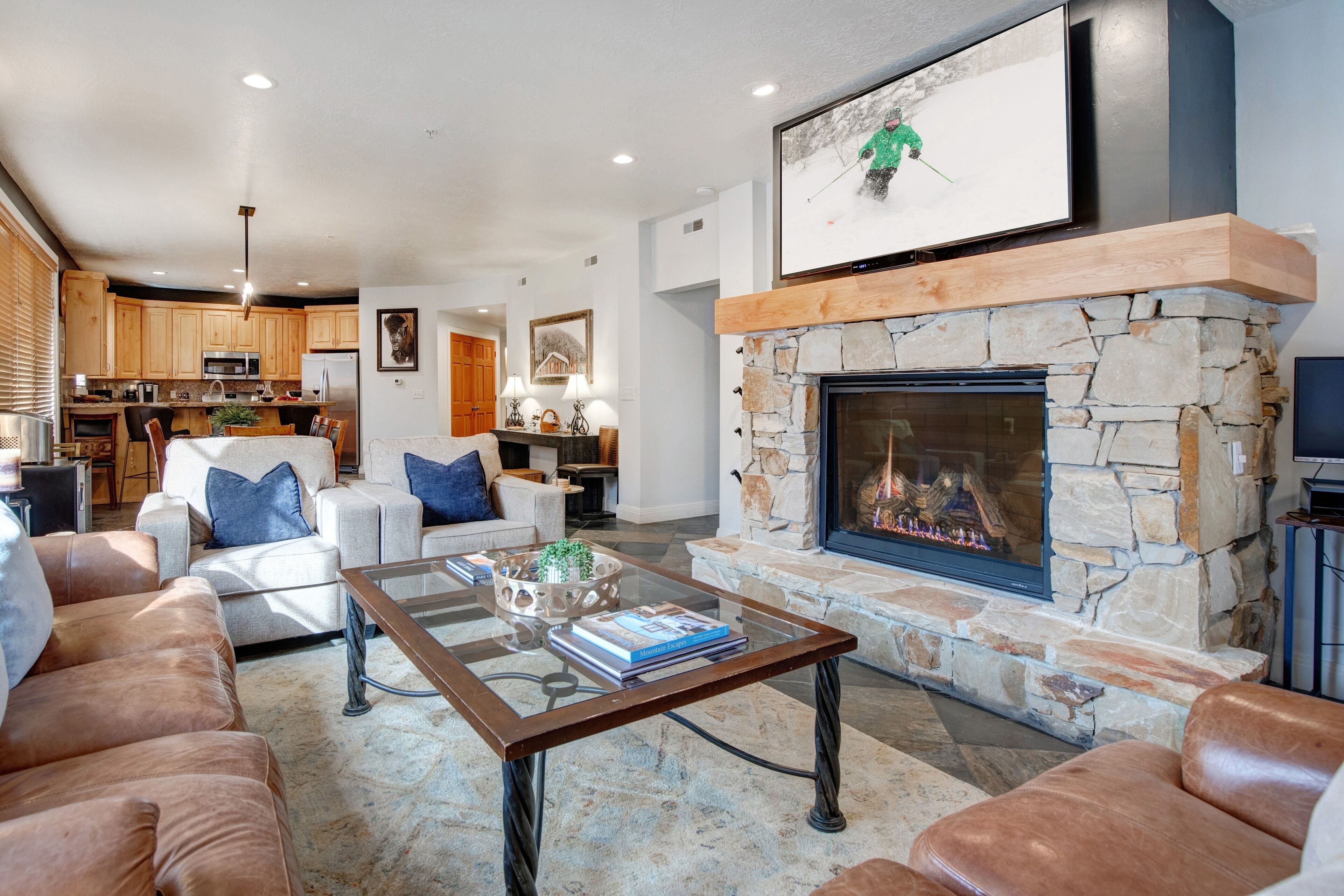 コンドミニアム 3 ベッドルーム | リビング エリア | スマートテレビ