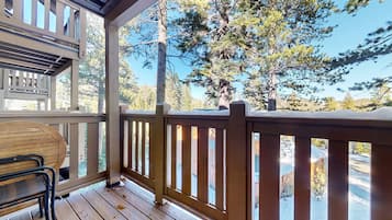 Condo, 1 Bedroom | Property grounds