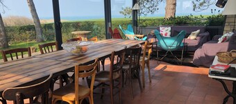 Charming cliff-top house with sea view