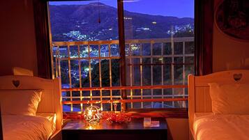 4 camere, ferro/asse da stiro, Wi-Fi, lenzuola