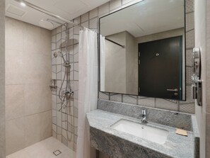 Bathroom - MCollection - Mactan Island Stay Near Beach and Airport (Lapu-Lapu)