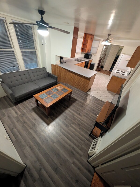 Living area - This historic apt is adjacent to the Mississippi, the Ravine, SCSU, and Downtown (St. Cloud)