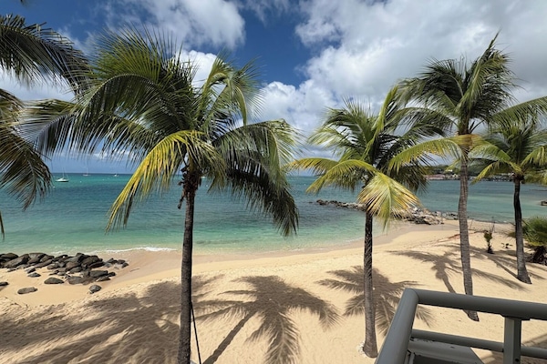 Am Strand, Liegestühle, Strandtücher