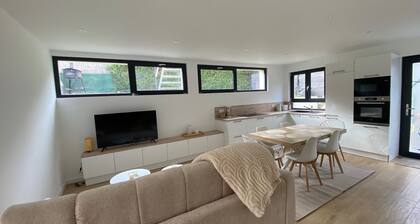 Gite with rooftop spa in Alsace "Entre deux ailes" (Between two wings)