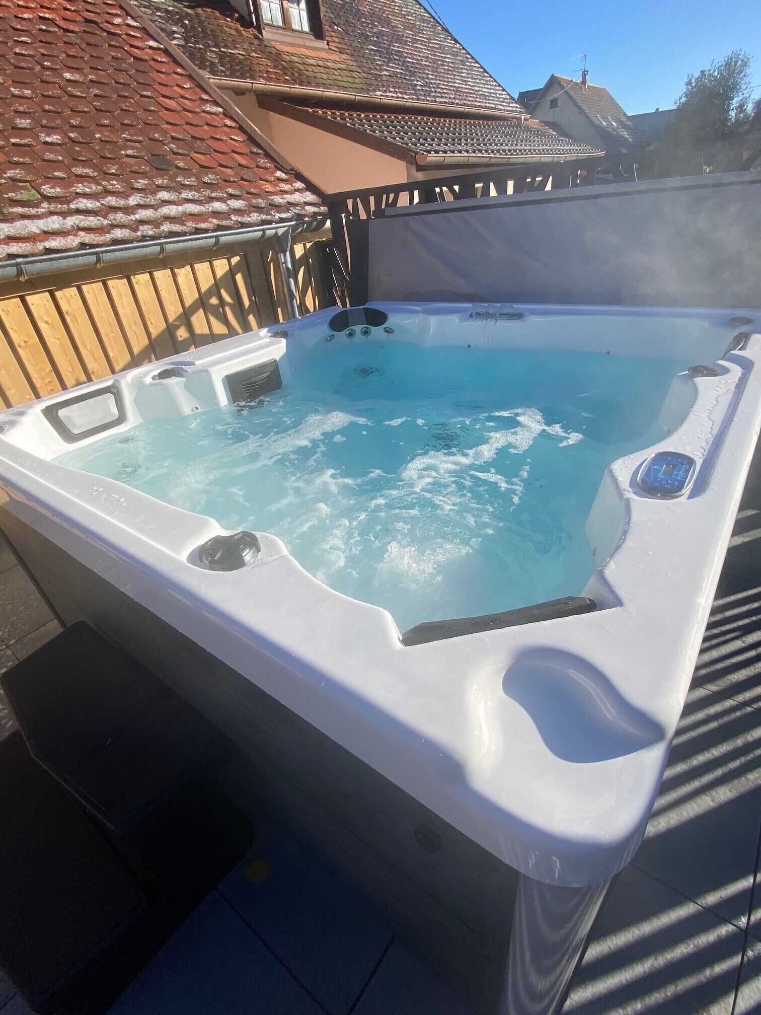 Bain à remous extérieur