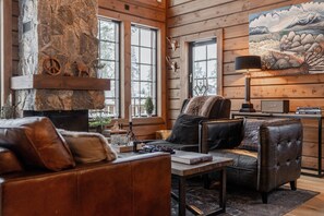 Rumah Standar, beberapa kamar, 2 kamar mandi (Winter Haven Idre) | Area keluarga