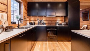 Maison Standard, 4 chambres, 2 salles de bains (Idre Luxury Chalet Winter Haven /w) | Cuisine privée