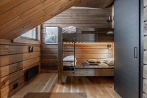 4 Schlafzimmer, laptopgeeigneter Arbeitsplatz, WLAN, Bettwäsche