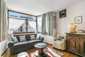 Standard Apartment, Multiple Bedrooms (Appartamento Aricami) | Living area - Appartamento Aricami (Sestriere)