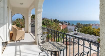 Private Villa with Sea Views in Torreblanca, Fuengirola