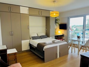 Iron/ironing board, free WiFi, bed sheets - Biarritz - Lahouze - Studio - Balcony - parking (Biarritz)