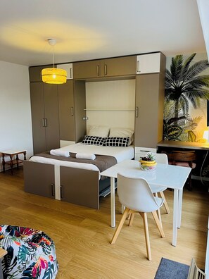 Iron/ironing board, free WiFi, bed sheets - Biarritz - Lahouze - Studio - Balcony - parking (Biarritz)