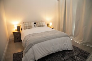 Iron/ironing board, travel cot, free WiFi, bed sheets