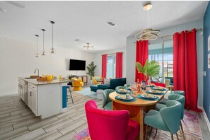 Dining - Gatsby Gamehouse (Kissimmee)