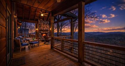 Mountain views, 3 fireplaces, hot tub, fire-pit, game room, near downtown.