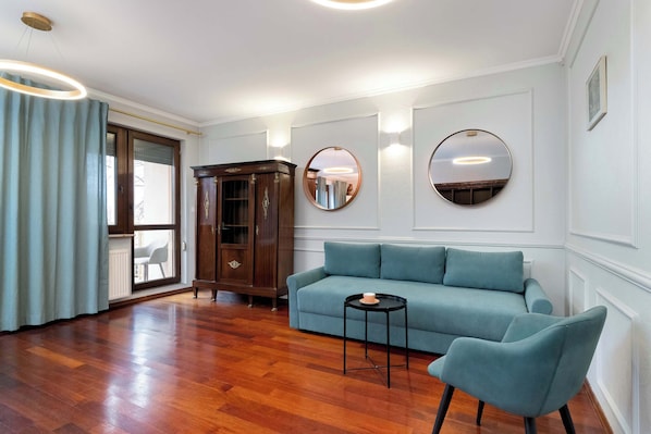 Televisio, työhuone