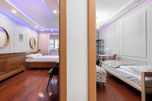 2 makuuhuonetta, silitysrauta/-lauta, vauvan matkasänky, Wi-Fi