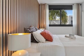 Bügeleisen/Bügelbrett, WLAN, Bettwäsche