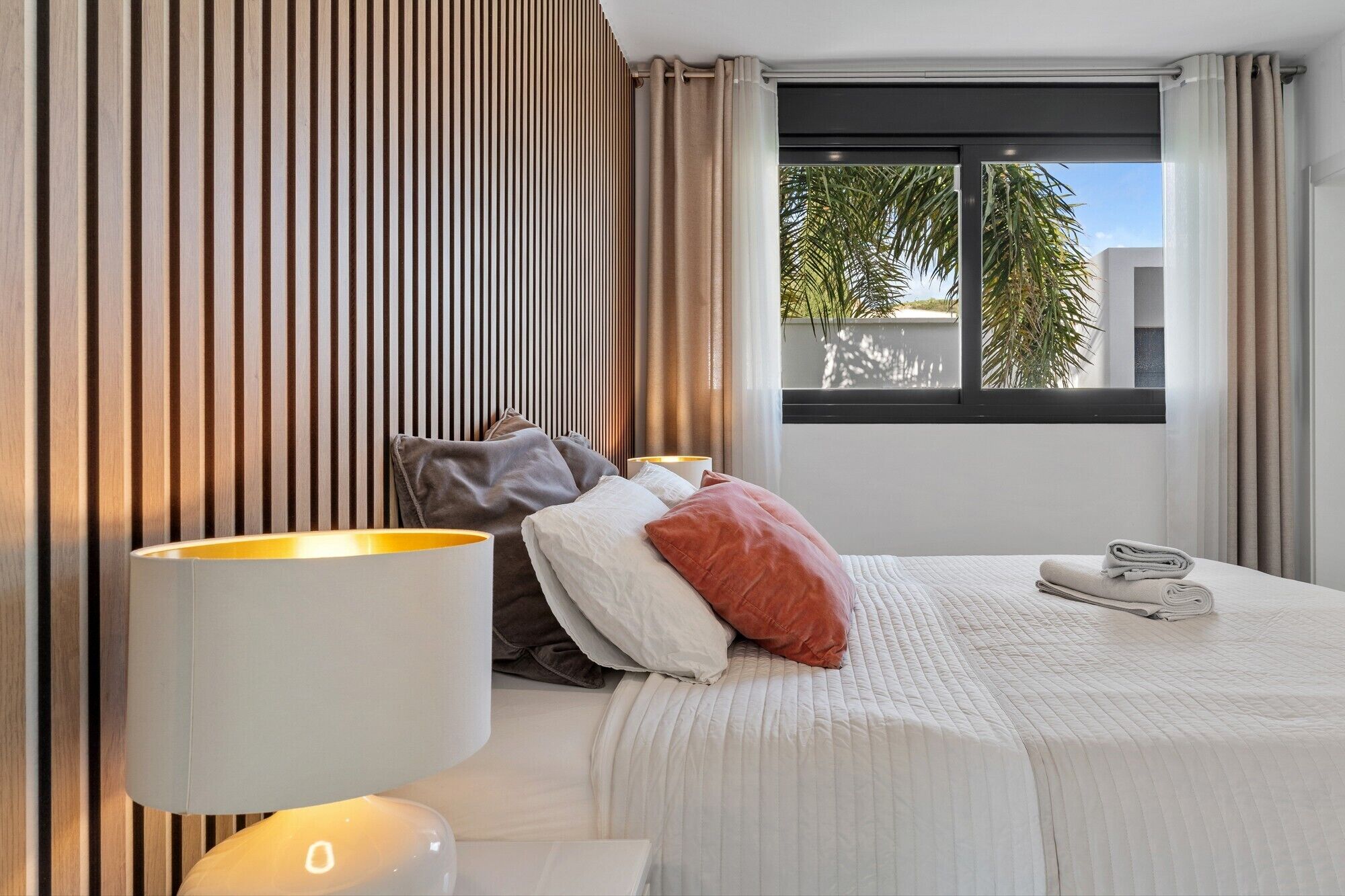 Bügeleisen/Bügelbrett, WLAN, Bettwäsche