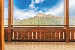 Property grounds - Sports and nature in Trentino! (Vigo di Fassa)