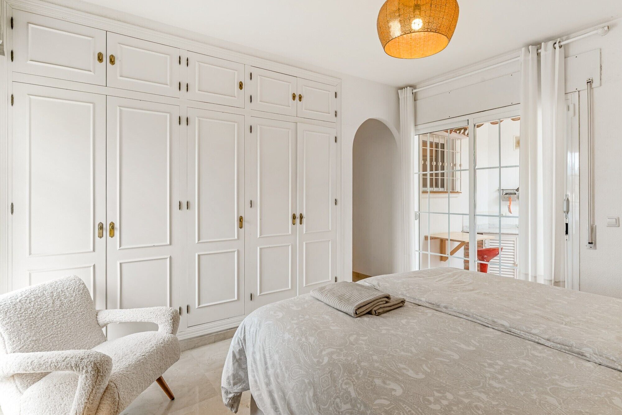 Bügeleisen/Bügelbrett, WLAN, Bettwäsche