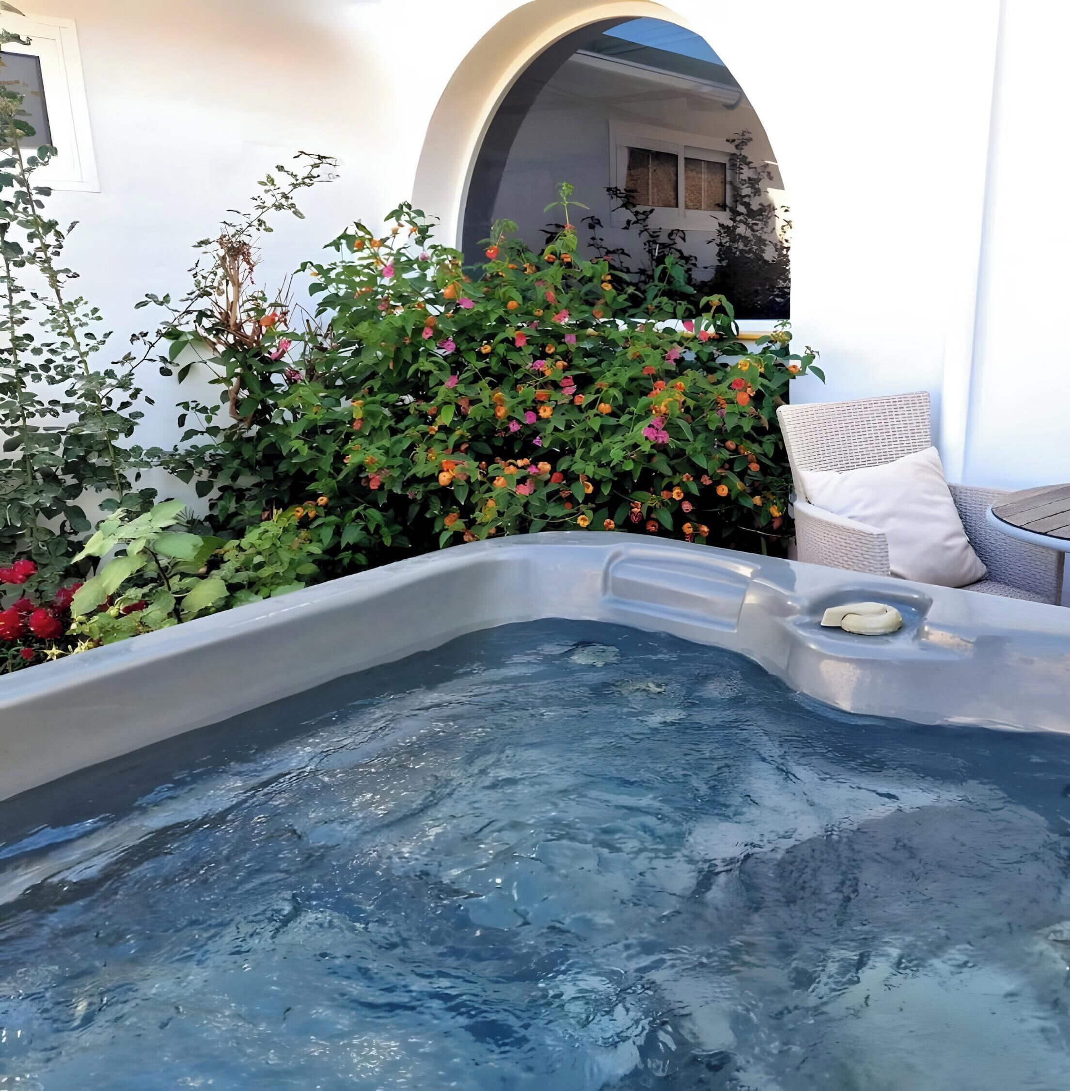 Bain à remous extérieur